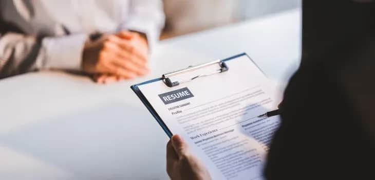 Czy CV może mieć dwie strony? Sprawdź, co mówią eksperci o długości CV