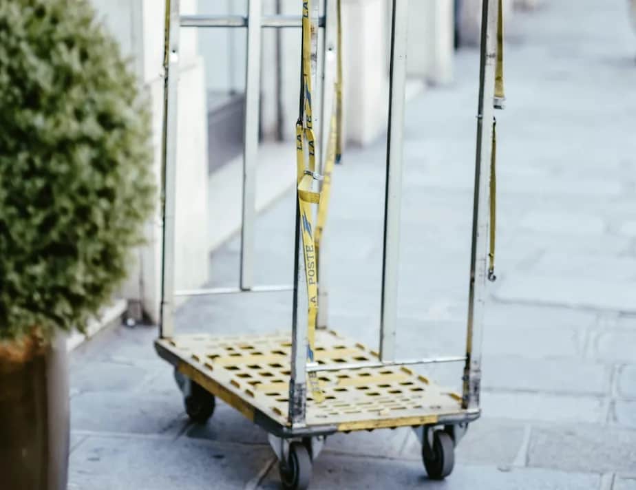 Najczęstsze błędy przy wyborze kółek do wózków i ich realne koszty w firmie