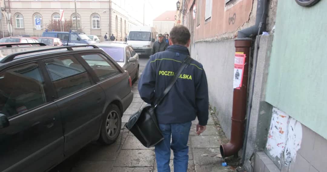 Kiedy pracownicy Poczty Polskiej dostaną akcje? Oto co musisz wiedzieć